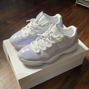 WMNS Air Jordan 11 lows purple